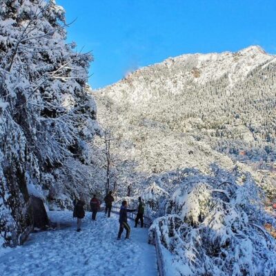 If you want to see snow then visit this hill station6