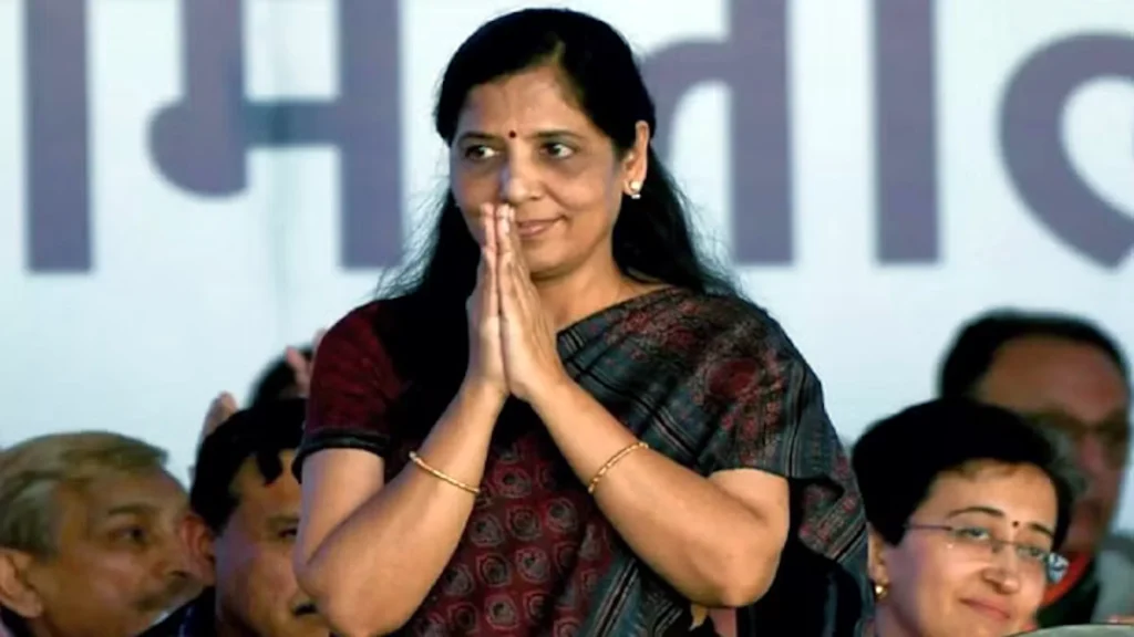CM Kejriwal's wife on Panchkula tour: AAP will issue first guarantee of elections